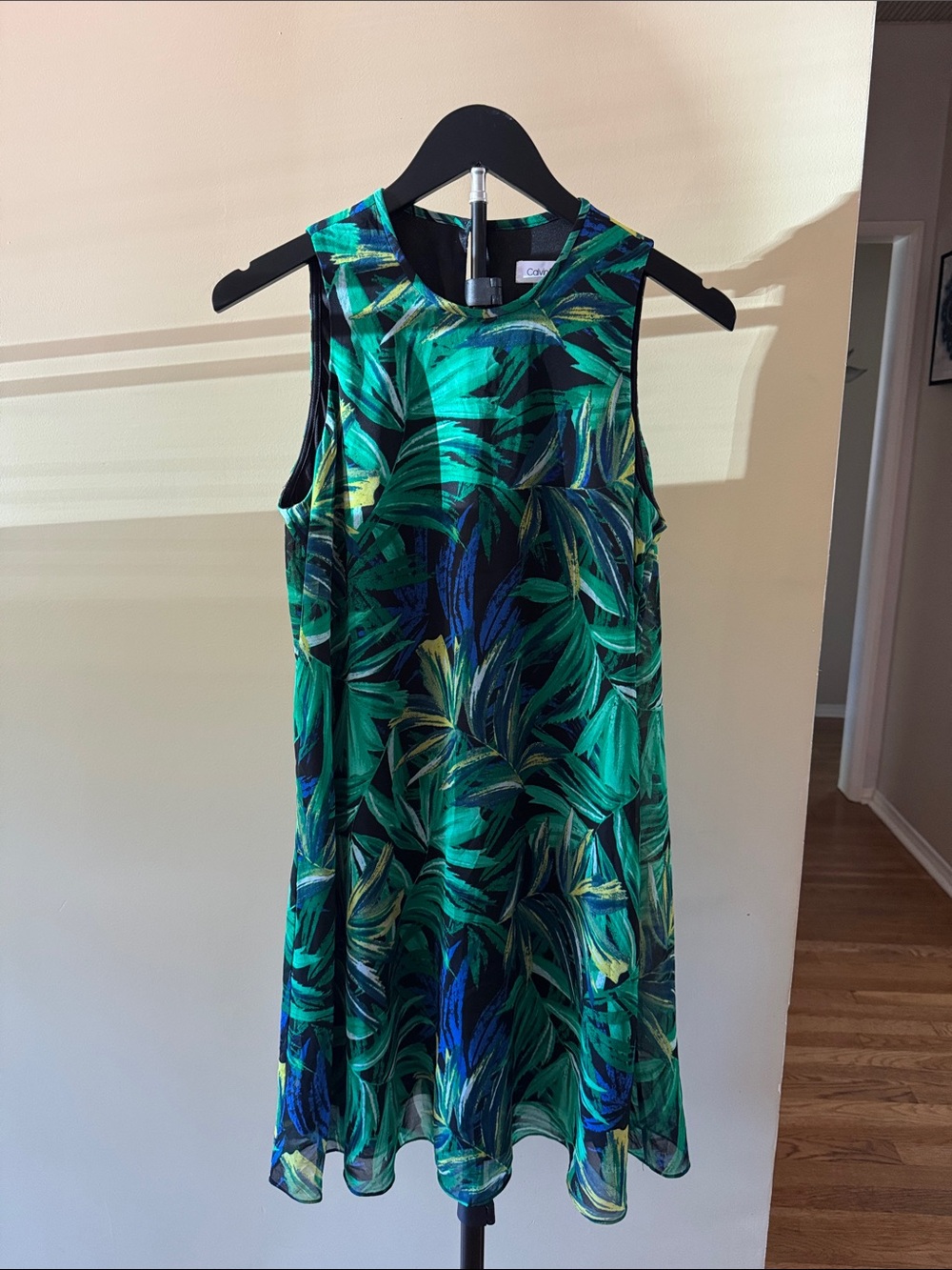 Calvin Klein Sleeveless Tropical Leaf Print Mini Shift Dress - Green & Blue